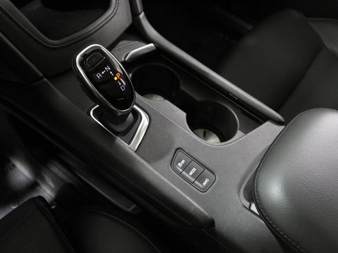 Used 2017 Cadillac XT5 Luxury w/ Driver Awareness Package image 16