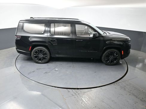 Used 2023 Jeep Grand Wagoneer Series II AWD/4WD image 13