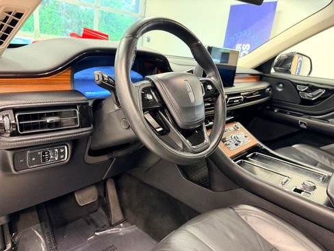 Used 2020 Lincoln Aviator Reserve w/ Equipment Group 201A RWD image 19