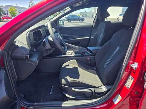 New 2025 Hyundai Elantra Sport image 19