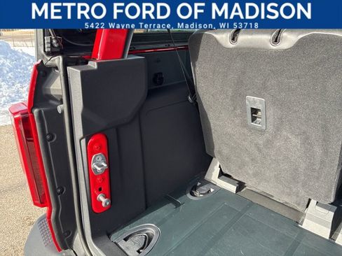 Used 2024 Ford Bronco Black Diamond w/ Sasquatch Package image 40