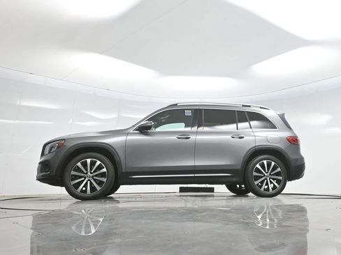 Used 2021 Mercedes-Benz GLB 250 image 6