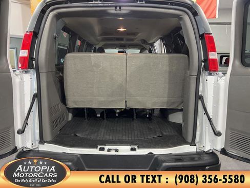 Used 2023 Chevrolet Express 3500 LS image 18