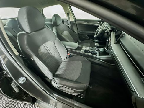 Used 2025 Kia K5 LXS image 30