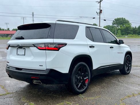 Used 2021 Chevrolet Traverse Premier w/ Redline Edition AWD/4WD image 3