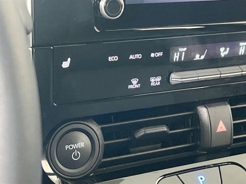 Used 2024 Subaru Solterra Premium image 19