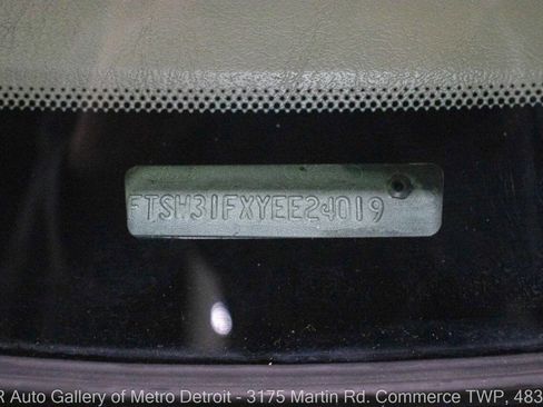 Used 2000 Ford F350 XL image 17