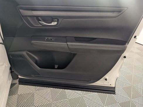 Used 2025 Honda CR-V Sport-L image 34