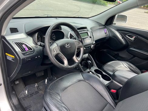 Used 2010 Hyundai Tucson GLS w/ Popular Equipment Pkg 2 FWD image 10