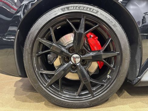 Used 2022 Chevrolet Corvette Stingray Premium Conv w/ Z51 Performance Package RWD image 37
