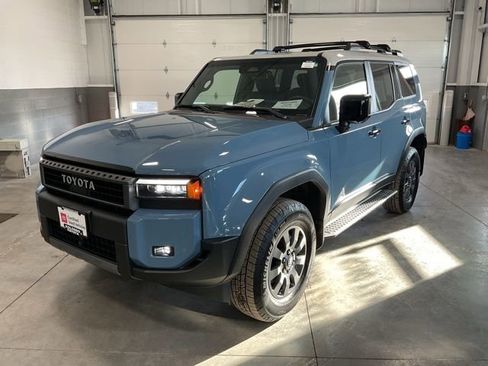 Used 2024 Toyota Land Cruiser image 3