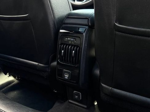 Used 2023 Jeep Compass Latitude w/ Sun and Sound Group AWD/4WD image 22