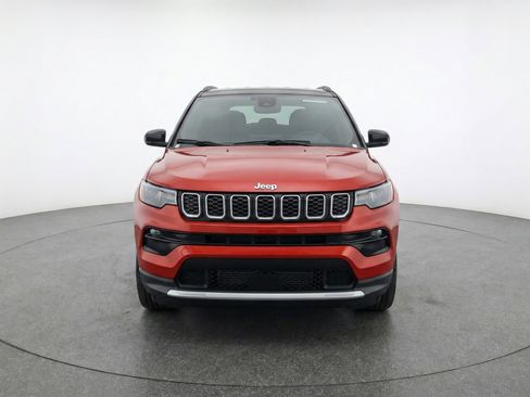 Used 2025 Jeep Compass Limited image 2