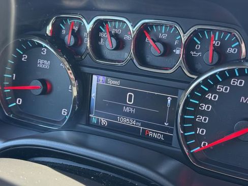 Used 2018 Chevrolet Silverado 1500 LT w/ All Star Edition image 24