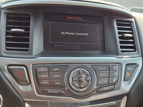 Used 2019 Nissan Pathfinder SL AWD/4WD image 7