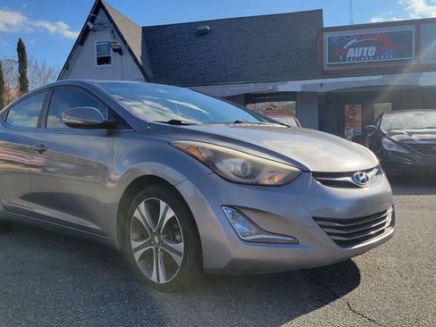 Used 2015 Hyundai Elantra Sport FWD image 6