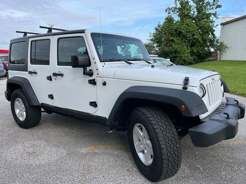 Used 2015 Jeep Wrangler Unlimited Sport w/ Quick Order Package 24S AWD/4WD image 8