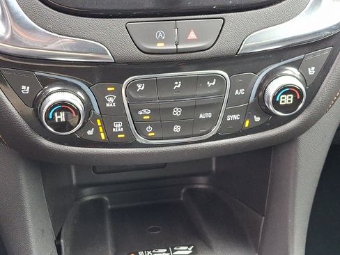 Certified 2024 Chevrolet Equinox Premier image 18