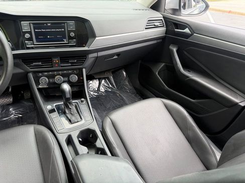 Used 2020 Volkswagen Jetta FWD image 39