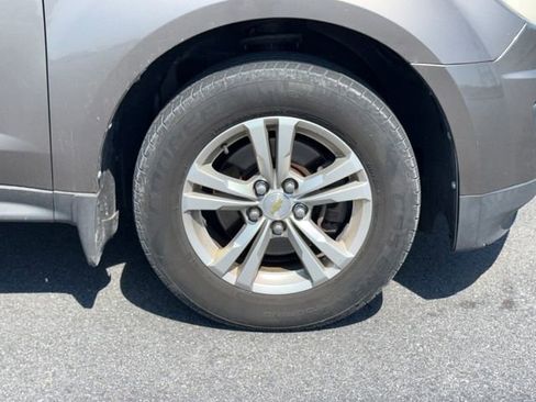 Used 2010 Chevrolet Equinox LT AWD/4WD image 11