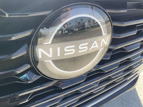 Used 2024 Nissan Sentra SV FWD image 29