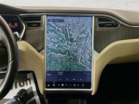 Used 2013 Tesla Model S image 11