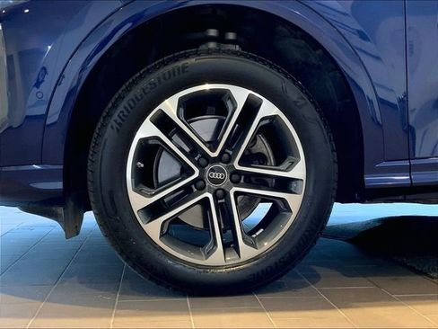 Used 2025 Audi Q5 Premium w/ Convenience Package AWD/4WD image 9