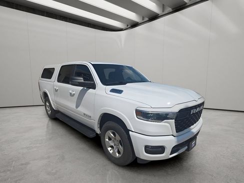 Used 2026 RAM 1500 Lone Star AWD/4WD image 3