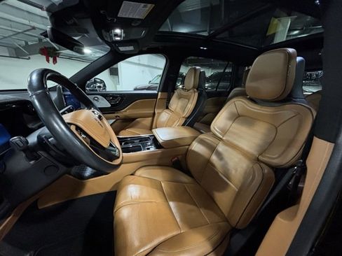 Used 2022 Lincoln Aviator Black Label w/ Dynamic Handling Package image 9