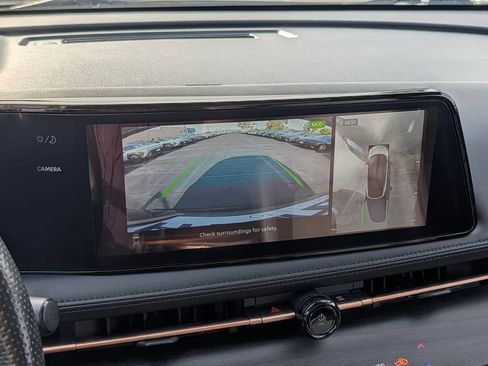 Used 2023 Nissan Ariya FWD image 24