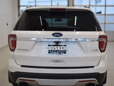 Used 2016 Ford Explorer Platinum AWD/4WD image 11