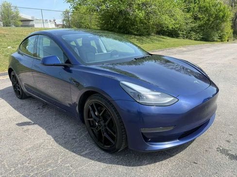 Used 2022 Tesla Model 3 RWD image 2