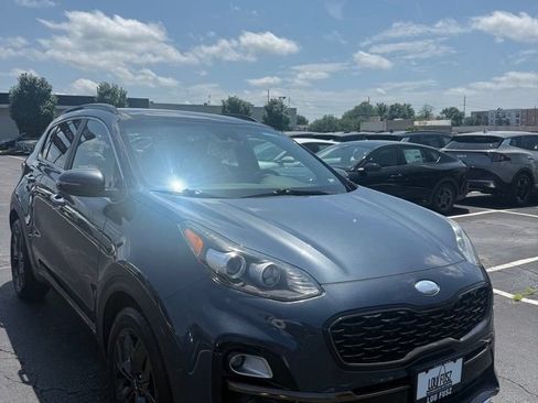 Used 2020 Kia Sportage S w/ S FWD Sunroof Package image 1