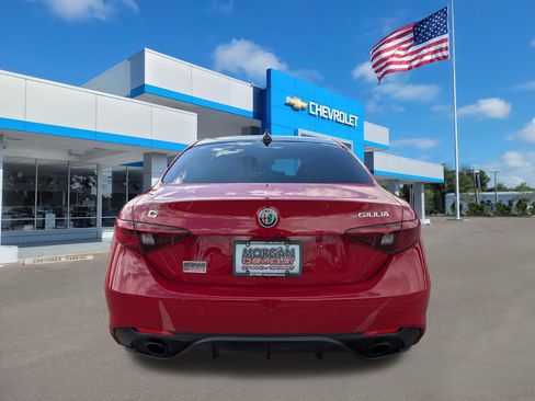 Used 2022 Alfa Romeo Giulia Veloce image 5