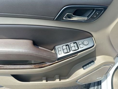 Used 2019 Chevrolet Tahoe LT RWD image 15