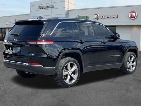 Used 2022 Jeep Grand Cherokee Limited AWD/4WD image 7