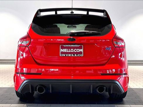 Used 2018 Ford Focus RS AWD/4WD image 9