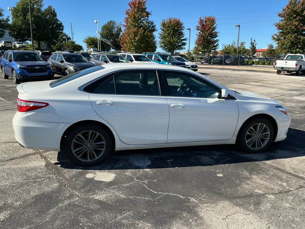 Used 2017 Toyota Camry SE FWD image 11