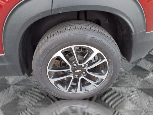 Used 2025 Chevrolet TrailBlazer LT w/ Driver Confidence Package AWD/4WD image 21