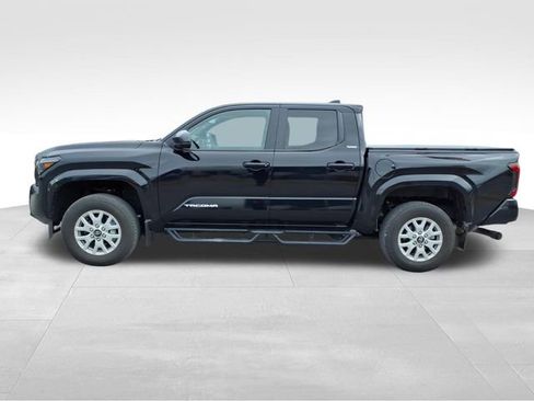 Used 2024 Toyota Tacoma SR5 image 6