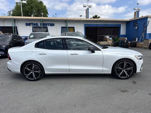 Used 2023 Volvo S60 B5 Plus w/ Protection Package Premier AWD/4WD image 2