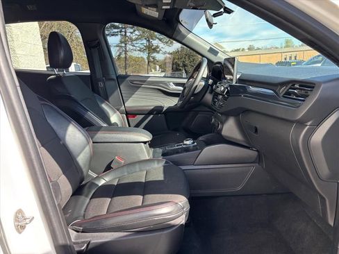 Used 2024 Ford Escape ST-Line image 12