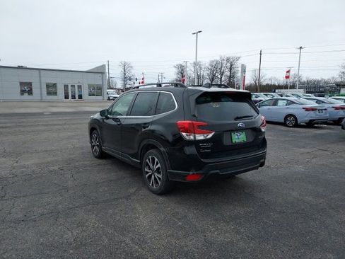 Used 2023 Subaru Forester Limited image 6