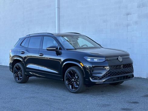 New 2026 Volkswagen Tiguan SE R-Line image 8