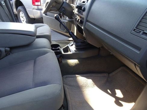 Used 2006 Dodge Dakota SLT w/ SLT Value Group image 17