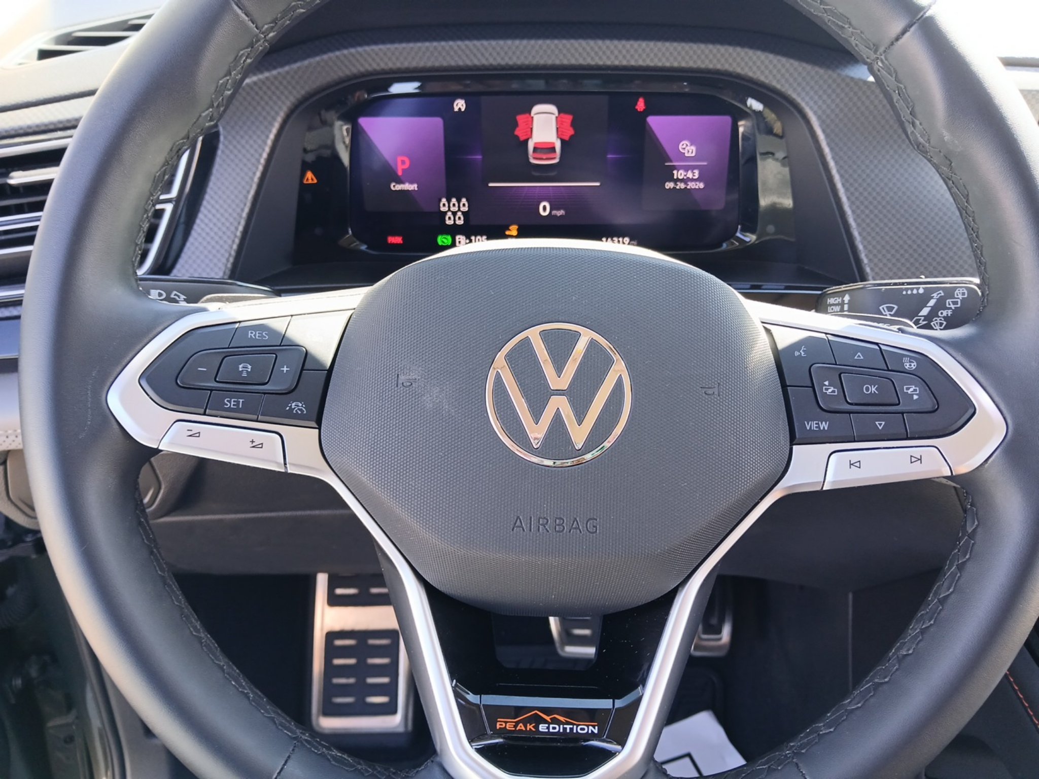 Used 2025 Volkswagen Atlas Peak Edition SE AWD/4WD image 14