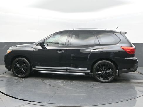 Used 2017 Nissan Pathfinder Platinum w/ Midnight Edition Package FWD image 5