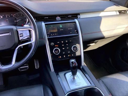 Used 2022 Land Rover Discovery Sport SE R-Dynamic image 7