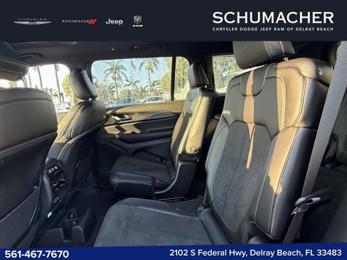 New 2025 Jeep Grand Cherokee L Altitude RWD image 13