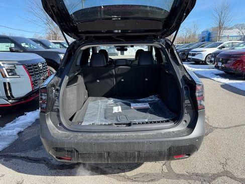 New 2026 Nissan Kicks SR w/ Illumination Package AWD/4WD image 9